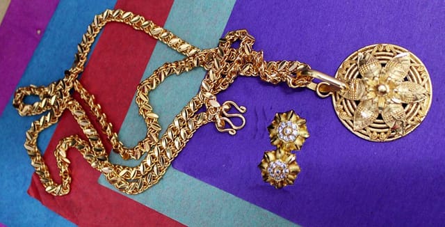 S L GOLD Micro Plated  Maize Flower  Doller Chain N29
