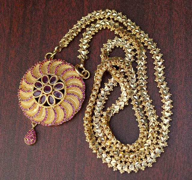 S L GOLD Micro Plated Ileana Doller ChainN25