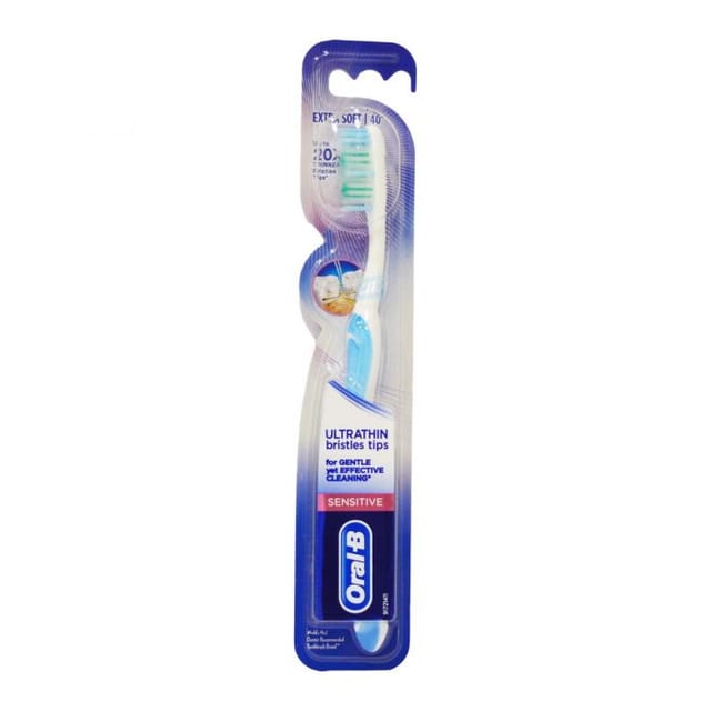 Oral B Ultra Tine Sens Toothbrush
