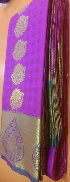 Putta Emboss Saree