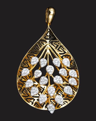 Diamond Women Pendant In 18Kt Yellow Gold with Diamonds (6.665 Gm)