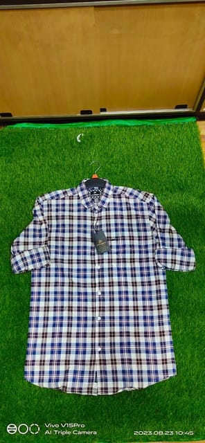 Men's White And Blue Checked Casual Full Sleeve Shirt