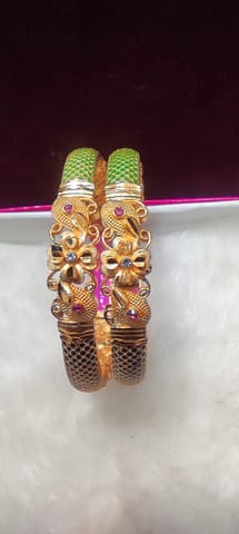 Set of 2 Gold-Plated Stone-Studded Bangles