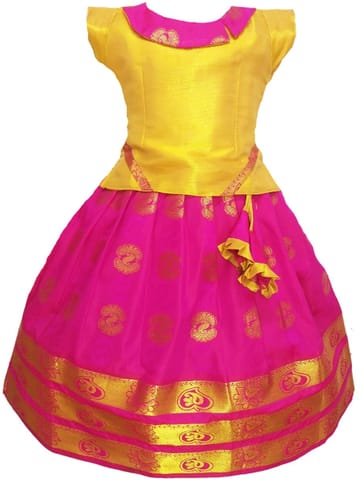 Girls Lehenga Choli / Pattu Pavadai VT Neck Fancy 2