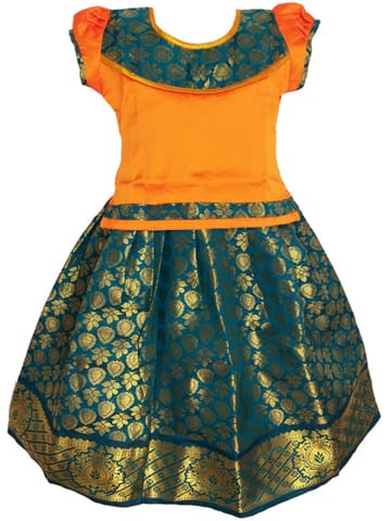 Girls Lehenga Choli / Pattu Pavadai Jacquard Neck