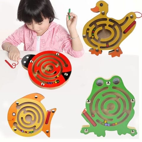 Wooden Magnetic Maze Carrying Pen Bead