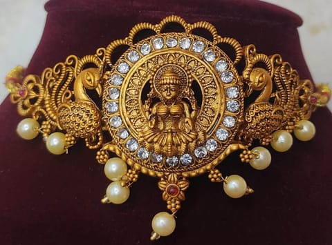 Gold Polish Lakshmi Devi Design Chain